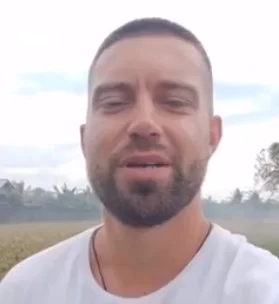 Участник Митя Шаляпин ответил на вопросы своих одписчиков